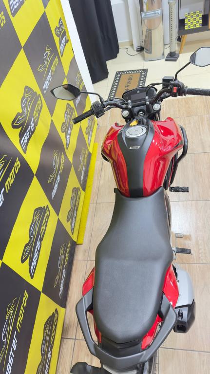 YAMAHA FZ 15 Fazer - Foto