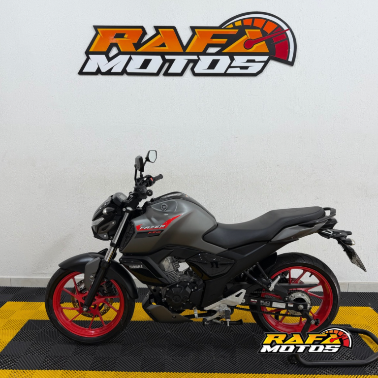 YAMAHA FZ 15 Fazer