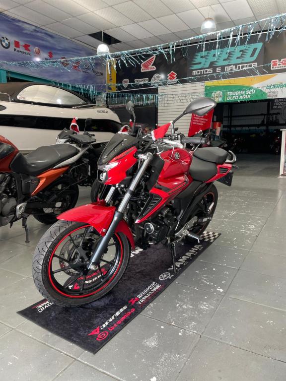 YAMAHA FZ 25 250 Fazer Flex - Foto