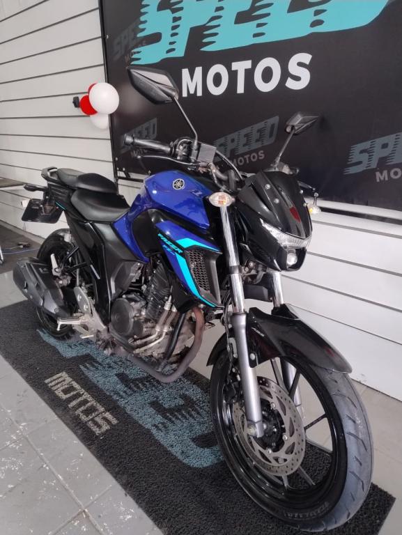 YAMAHA FZ 25 250 Fazer Flex - Foto