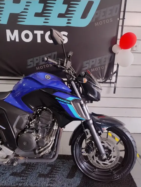 YAMAHA FZ 25 250 Fazer Flex - Foto