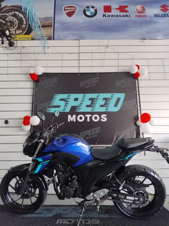 YAMAHA FZ 25 250 Fazer Flex - Foto