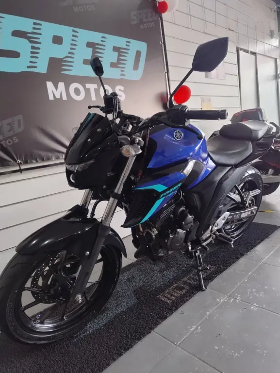 YAMAHA FZ 25 250 Fazer Flex - Foto