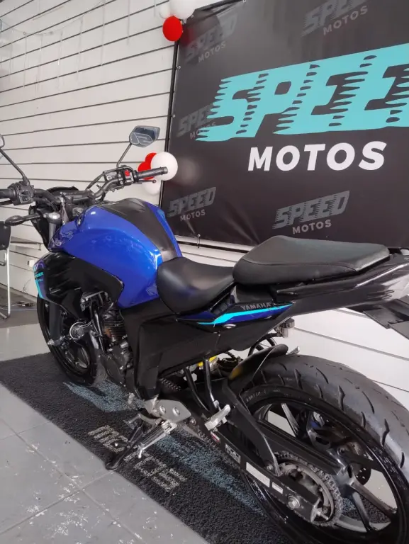 YAMAHA FZ 25 250 Fazer Flex - Foto