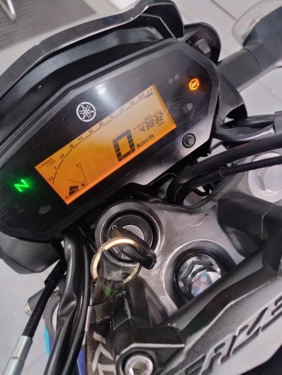 YAMAHA FZ 25 250 Fazer Flex - Foto