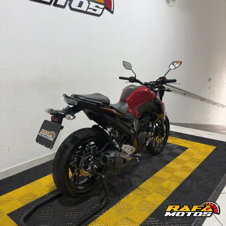YAMAHA FZ 25 250 Fazer Flex - Foto