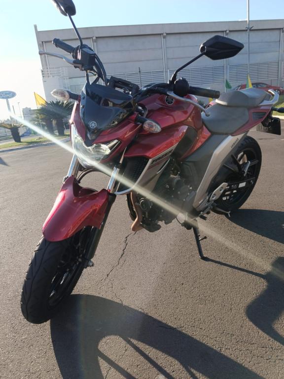 YAMAHA FZ 25 250 Fazer Flex - Foto
