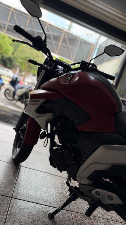 YAMAHA FZ 25 250 Fazer Flex - Foto