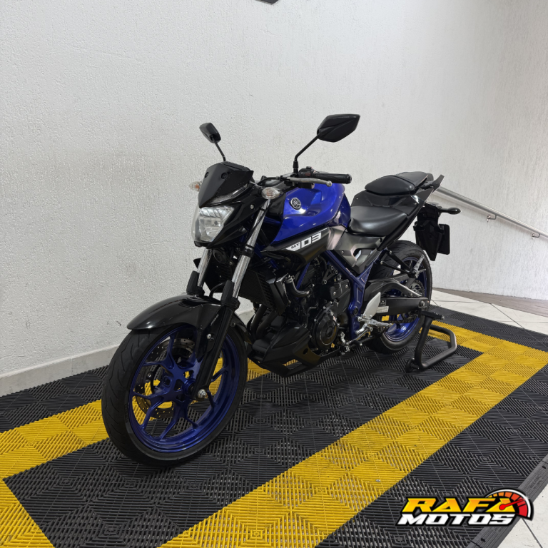 YAMAHA MT-03 300 - Foto