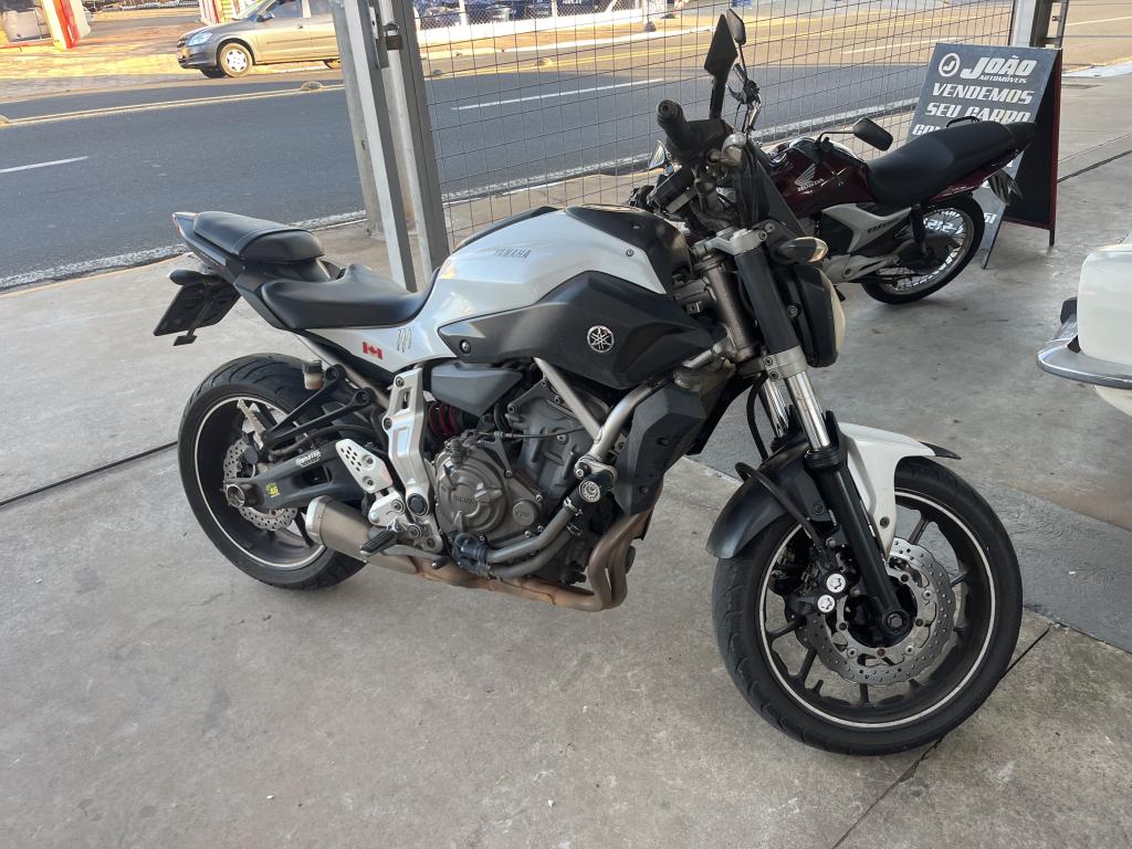 YAMAHA MT-07 700