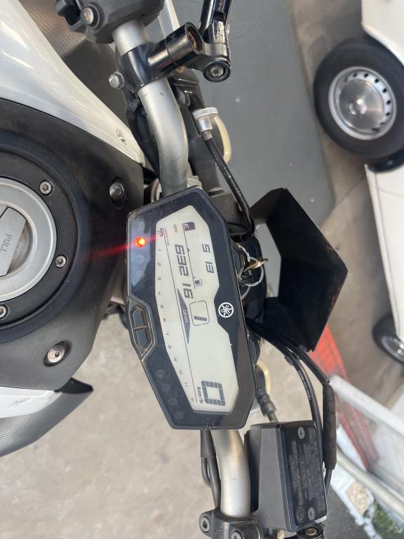 YAMAHA MT-07 700 - Foto