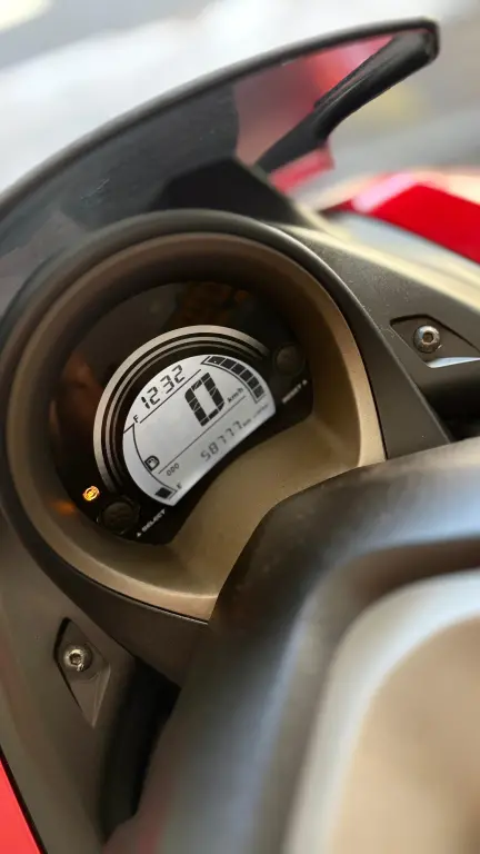 YAMAHA NMax 160 - Foto