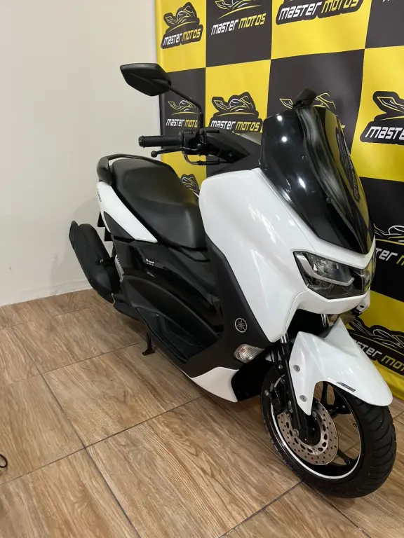 YAMAHA NMax 160 - Foto