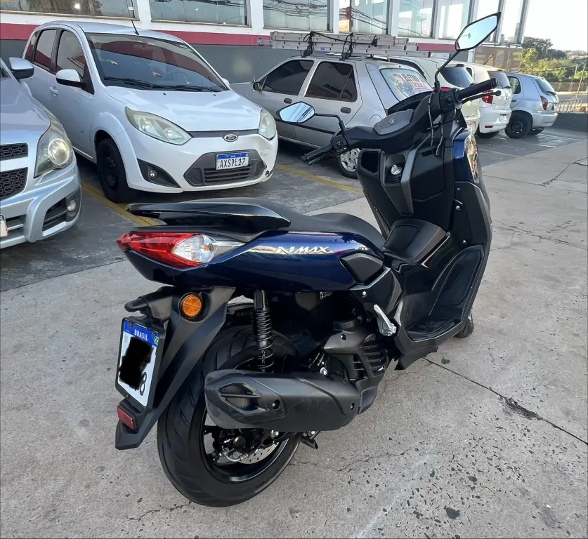 YAMAHA NMax 160 - Foto