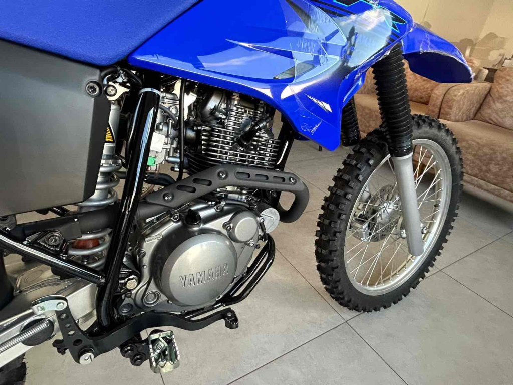 YAMAHA TTR 230 - Foto