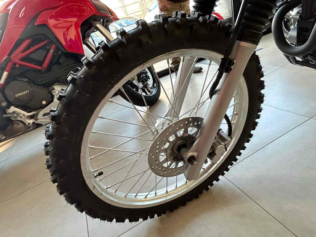 YAMAHA TTR 230 - Foto