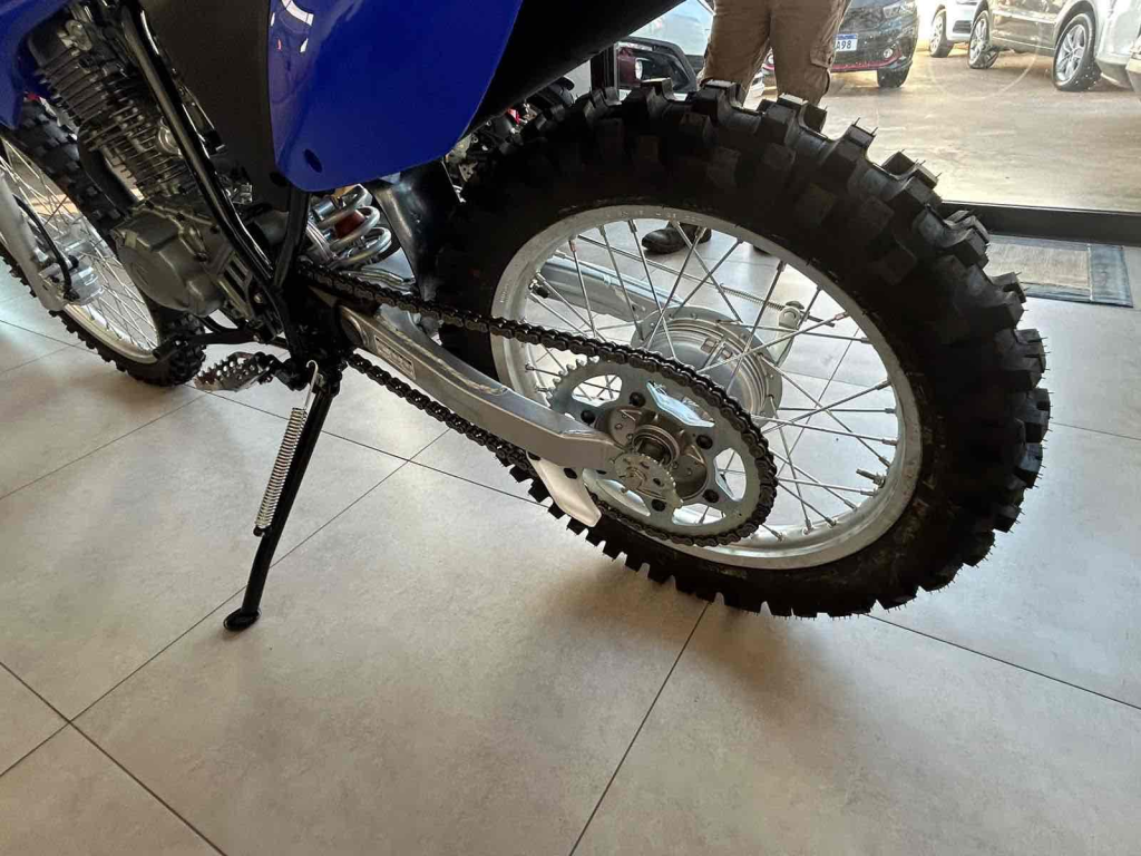 YAMAHA TTR 230 - Foto