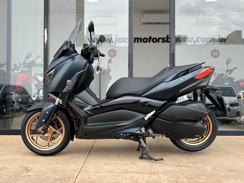 YAMAHA Xmax 250 - Foto