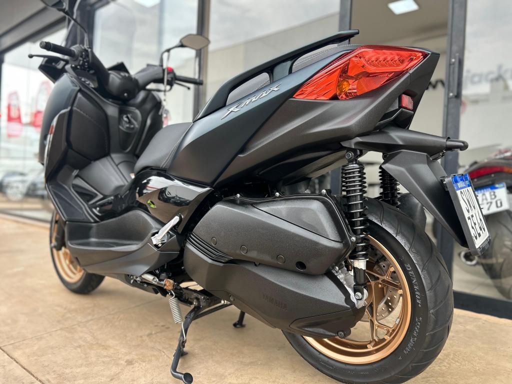 YAMAHA Xmax 250 - Foto