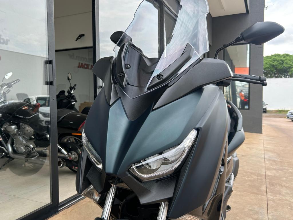 YAMAHA Xmax 250 - Foto