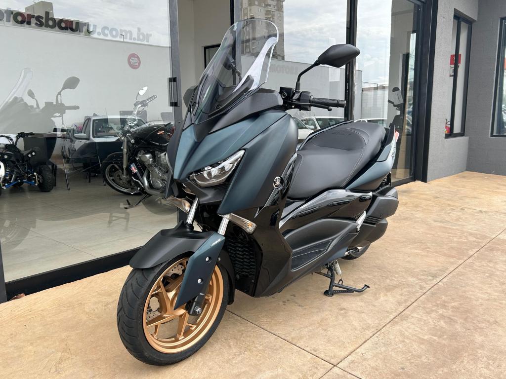 YAMAHA Xmax 250 - Foto