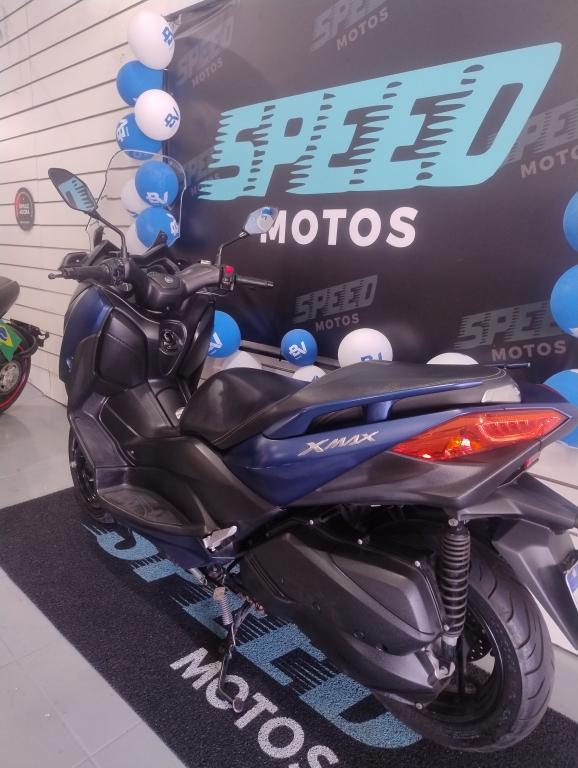 YAMAHA XMax 250 - Foto