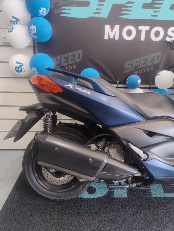 YAMAHA XMax 250 - Foto