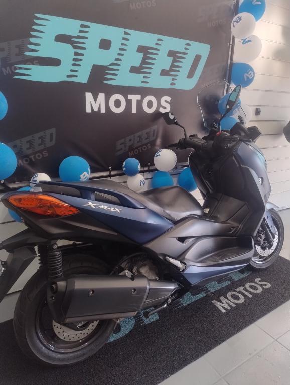 YAMAHA XMax 250 - Foto