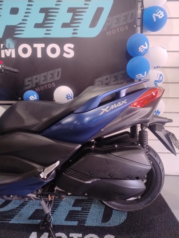 YAMAHA XMax 250 - Foto