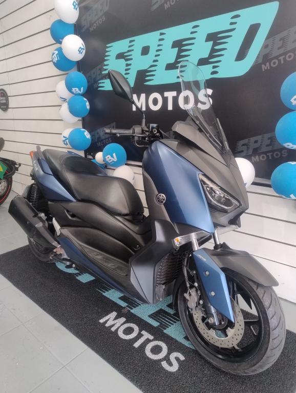 YAMAHA XMax 250 - Foto