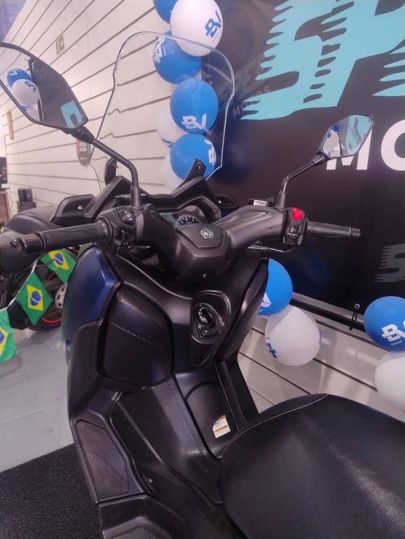 YAMAHA XMax 250 - Foto