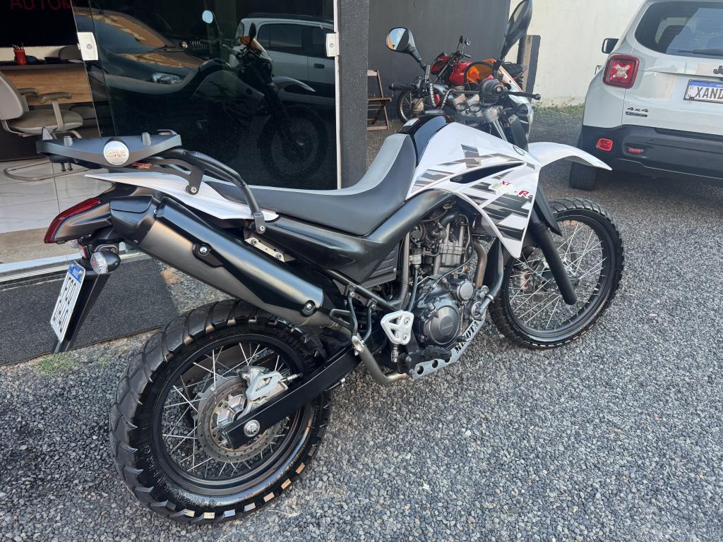 YAMAHA XT 660 R - Foto