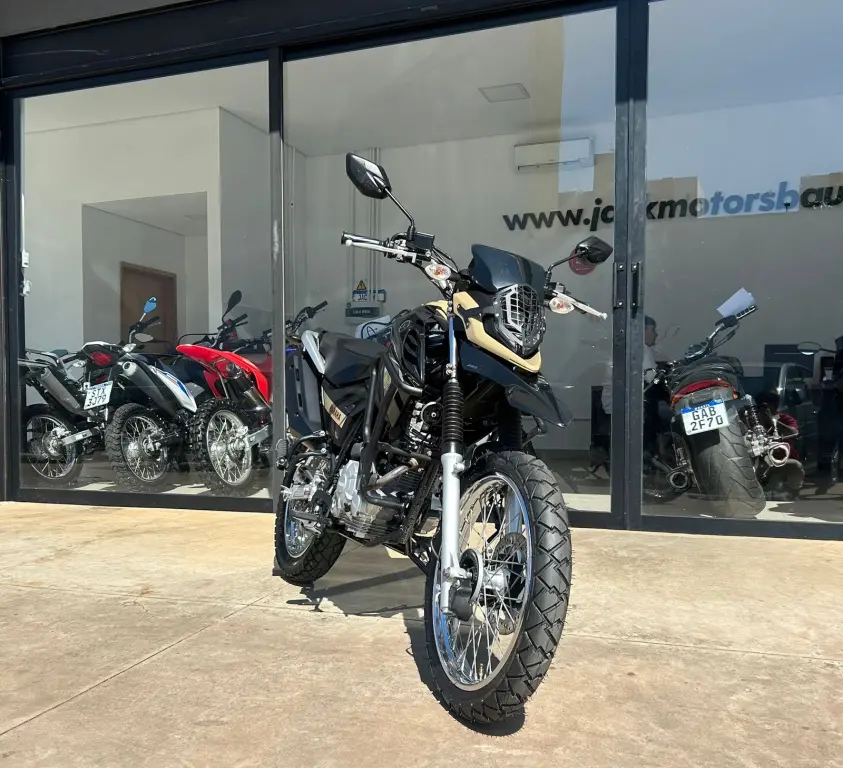 YAMAHA XTZ 150 Crosser - Foto