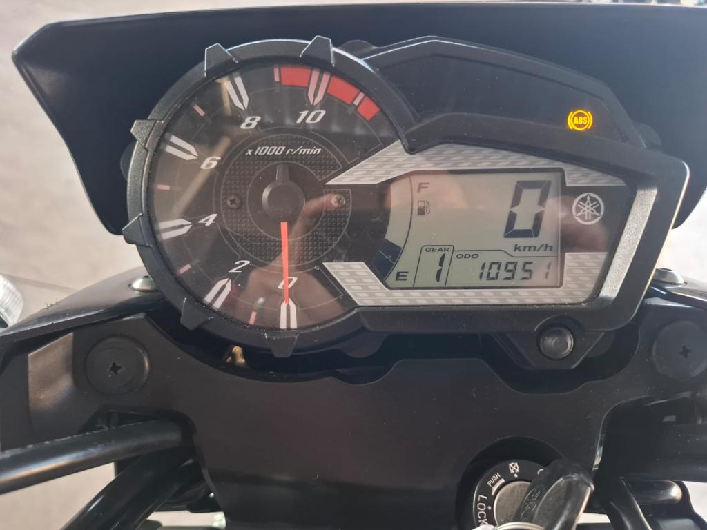 YAMAHA XTZ 150 Crosser - Foto