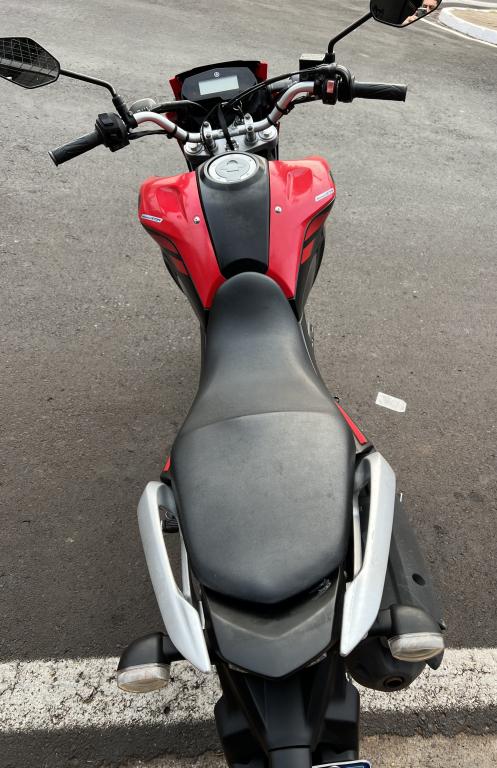 YAMAHA XTZ 250 - Foto