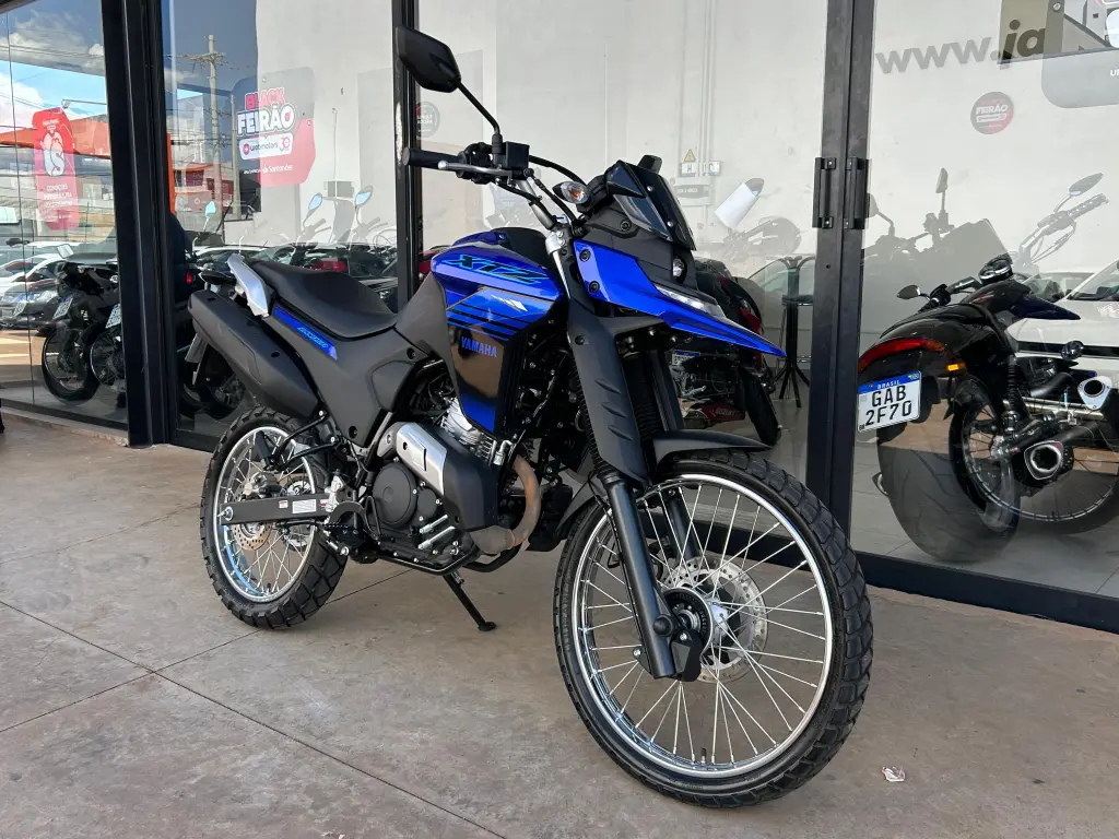 YAMAHA XTZ 250 - Foto