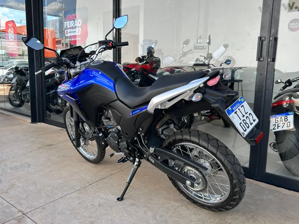 YAMAHA XTZ 250 - Foto