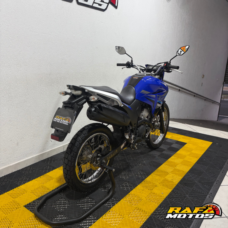 YAMAHA XTZ 250 - Foto