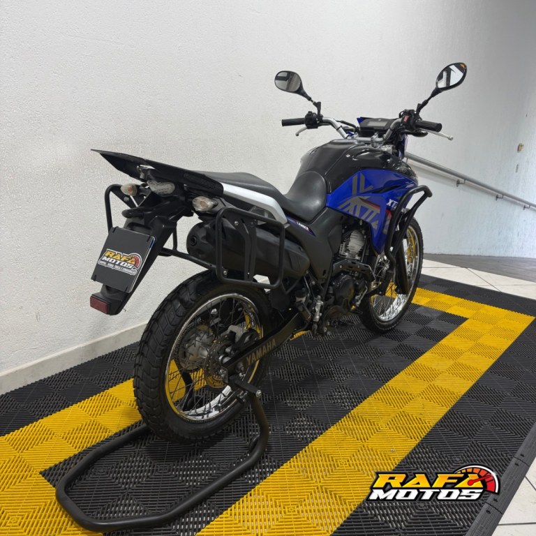 YAMAHA XTZ 250 - Foto