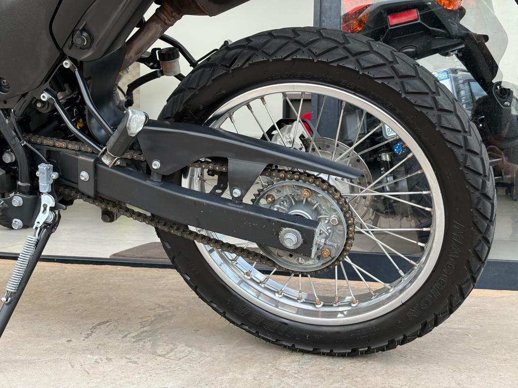 YAMAHA XTZ 250 - Foto
