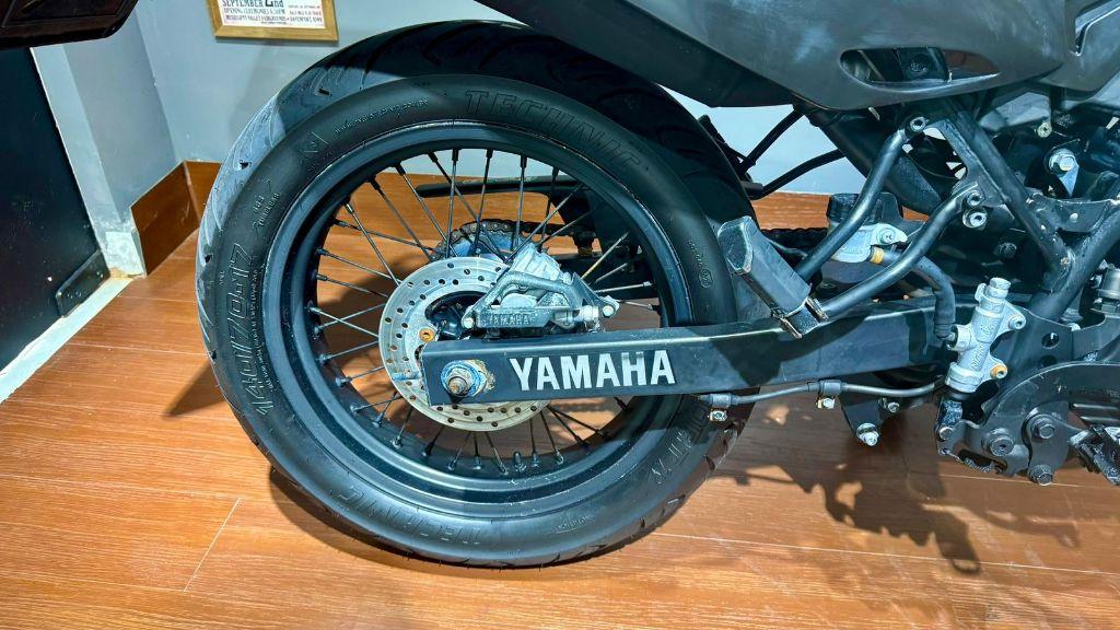 YAMAHA XTZ 250 - Foto