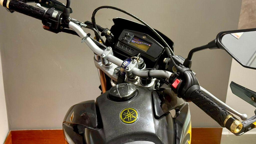 YAMAHA XTZ 250 - Foto