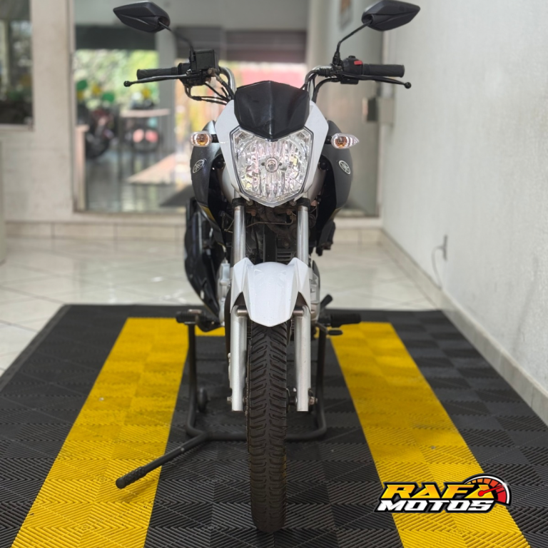 YAMAHA YBR 150 - Foto