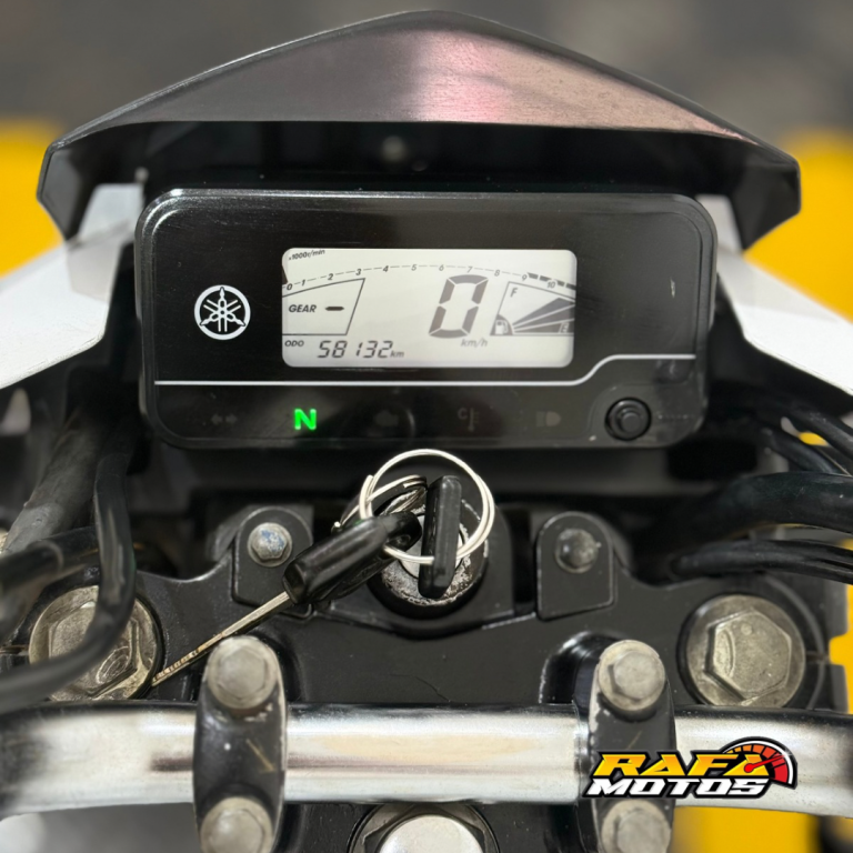 YAMAHA YBR 150 - Foto