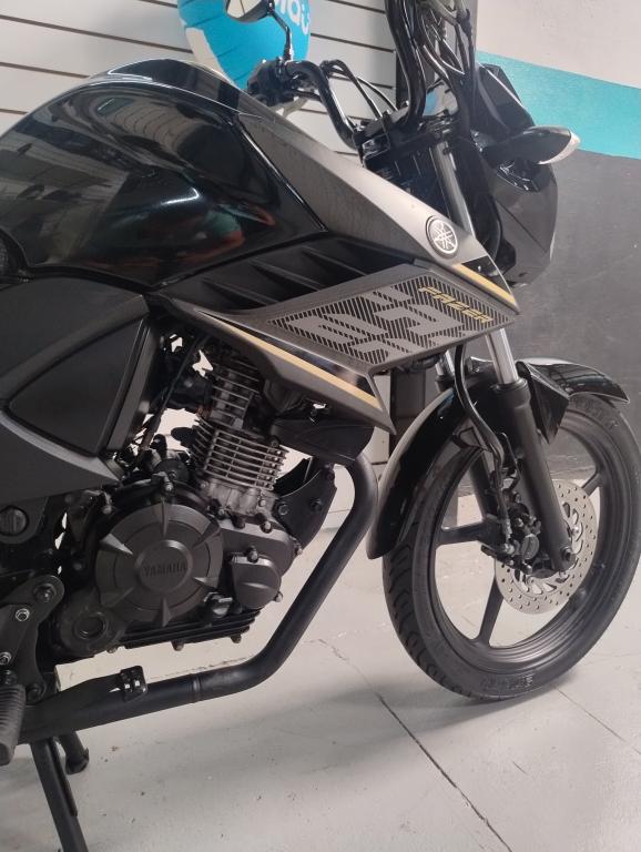 YAMAHA YS Fazer 150 - Foto