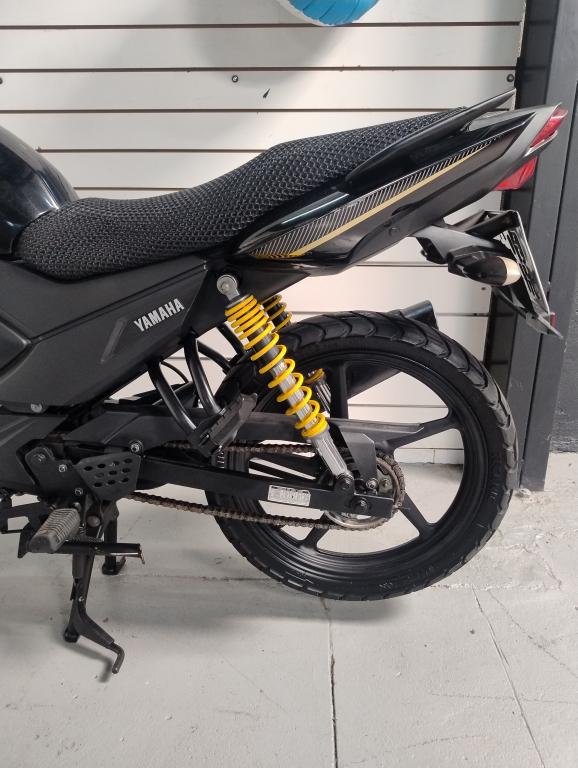 YAMAHA YS Fazer 150 - Foto