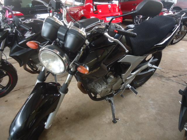 YAMAHA YS Fazer 250 - Foto
