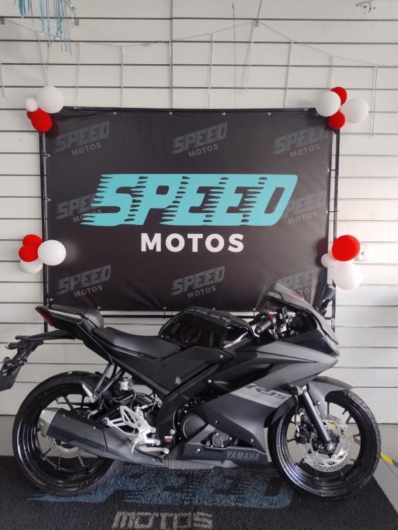 YAMAHA YZF R15 150 - Foto