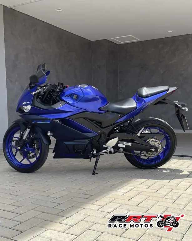 YAMAHA YZF R3 300 - Foto
