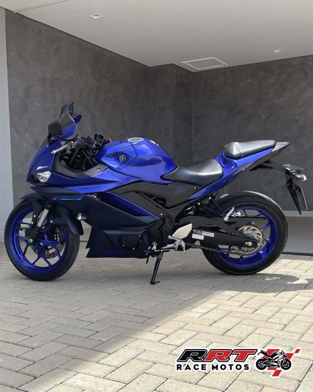 YAMAHA YZF R3 300 - Foto